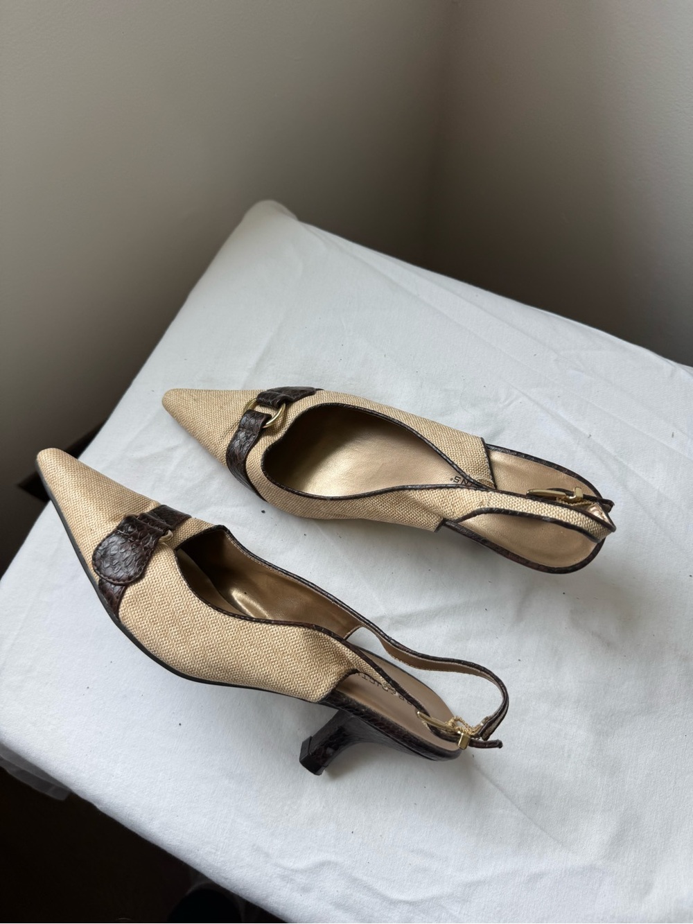 Y2K Prediction Natural Woven Slingback Kitten Heels, Pointed Toe Size 6W